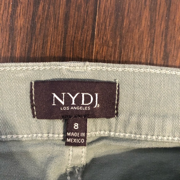 NYDJ Jeans Dayla wise cuff Capri Size 8 - Picture 3 of 7